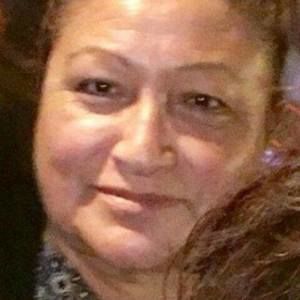 Meet your Posher, Elvia